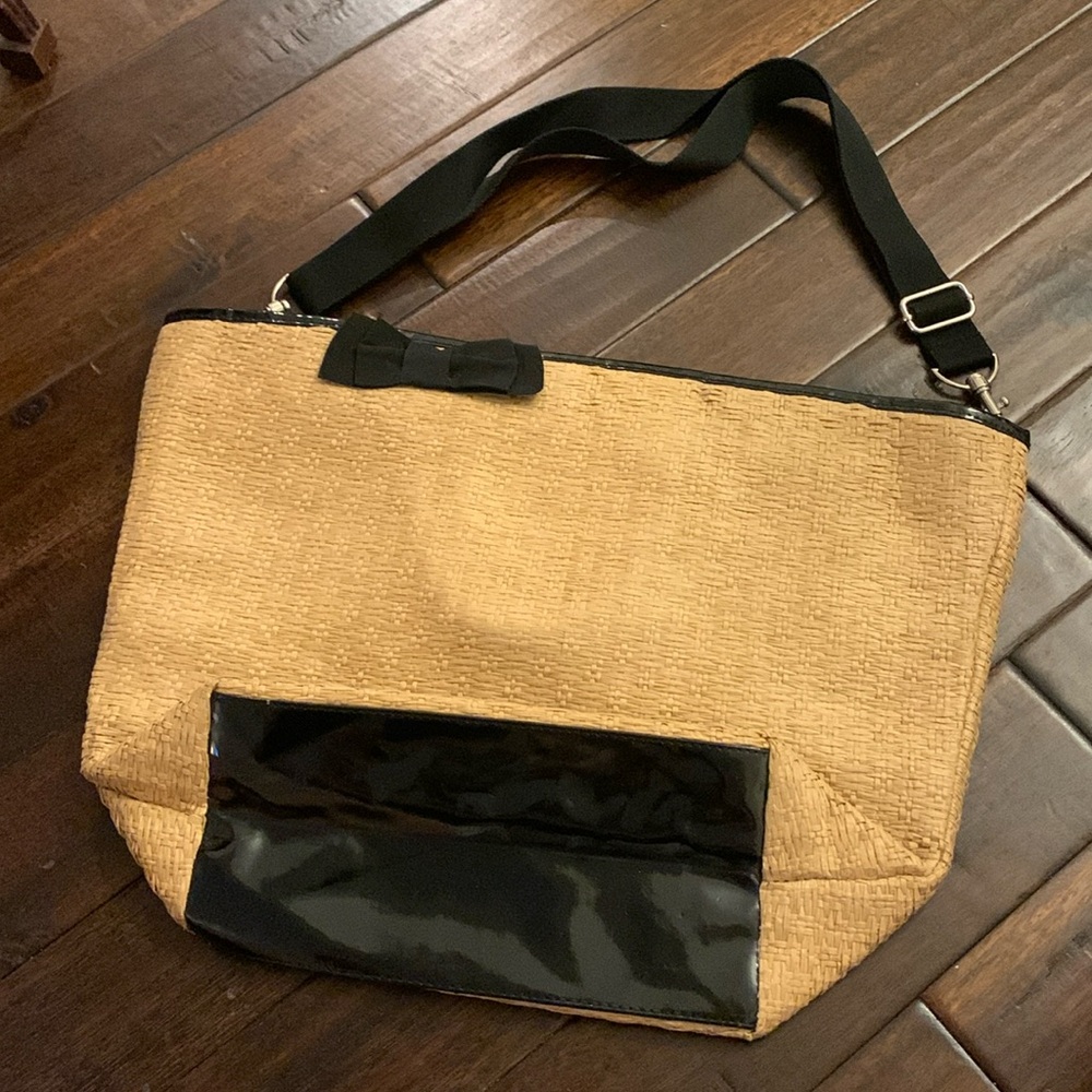 Bath & Body Works Straw tote with black handles and a shoulder strap!